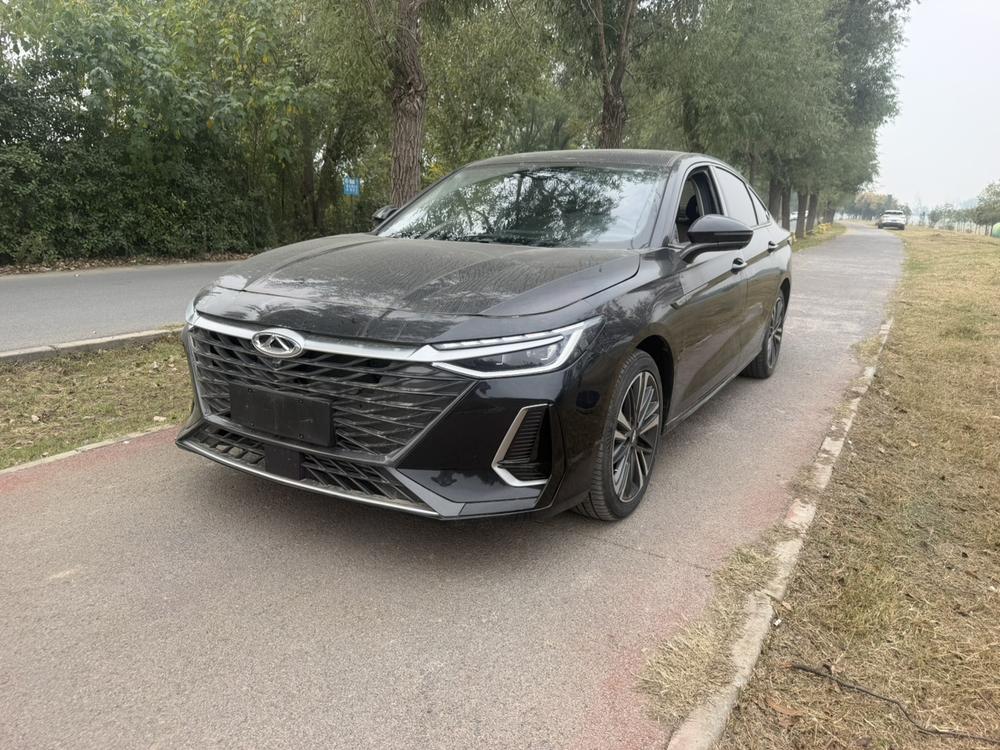 Chery Arrizo 8