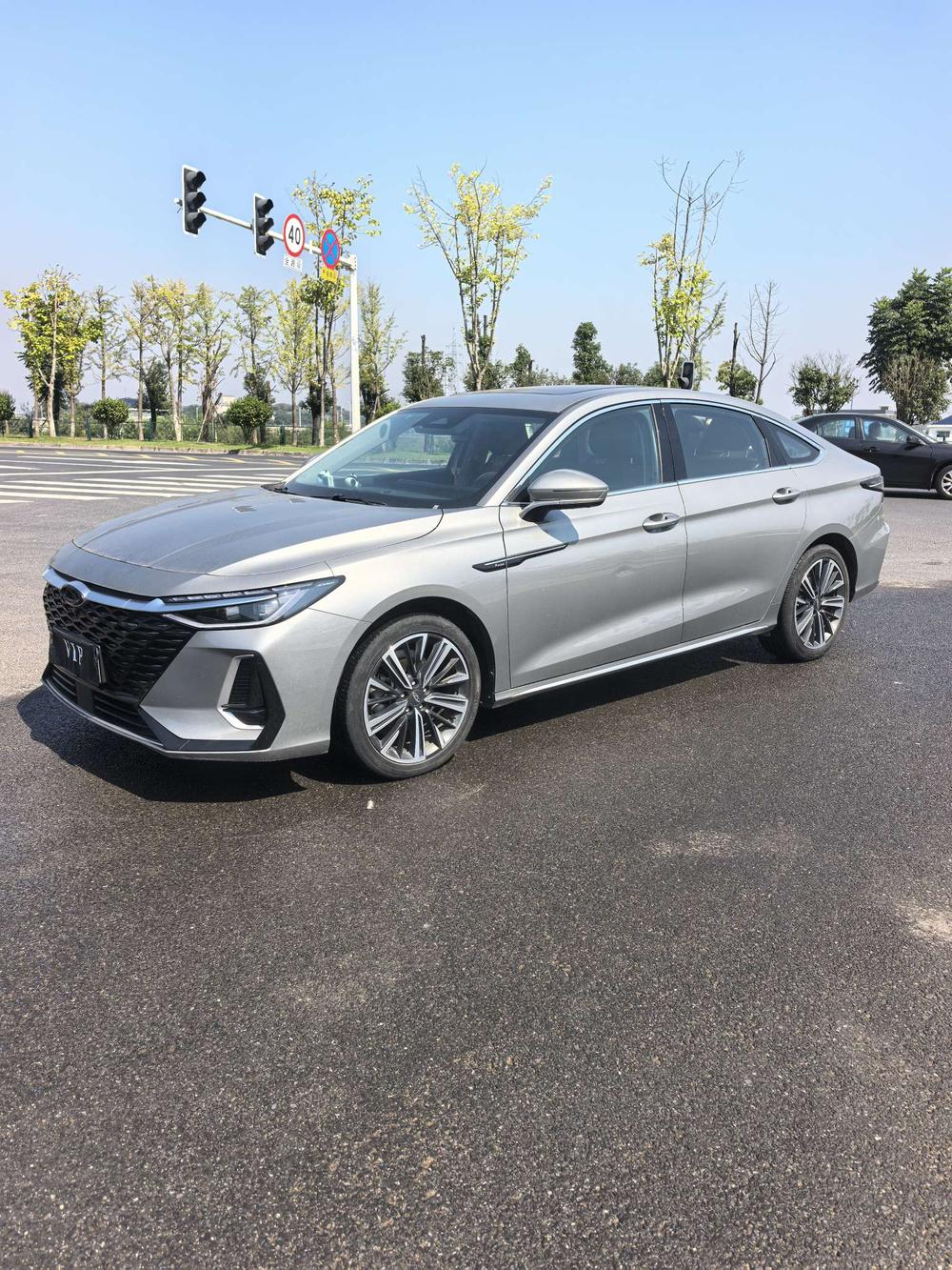 Chery Arrizo 8