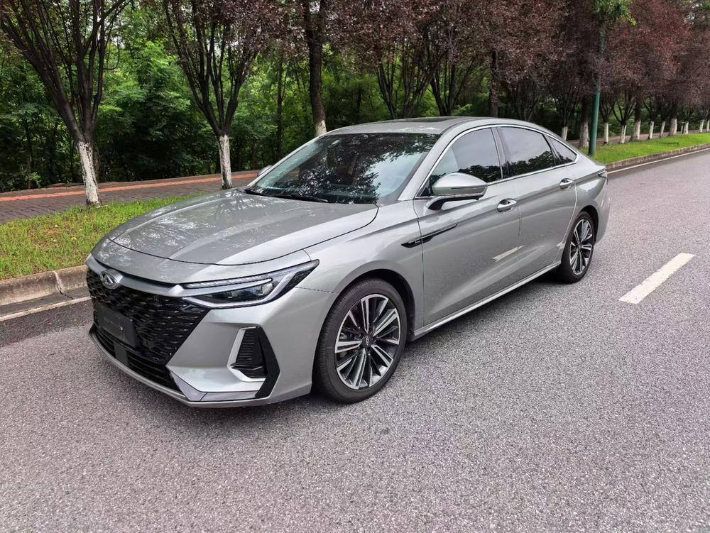 Chery Arrizo 8