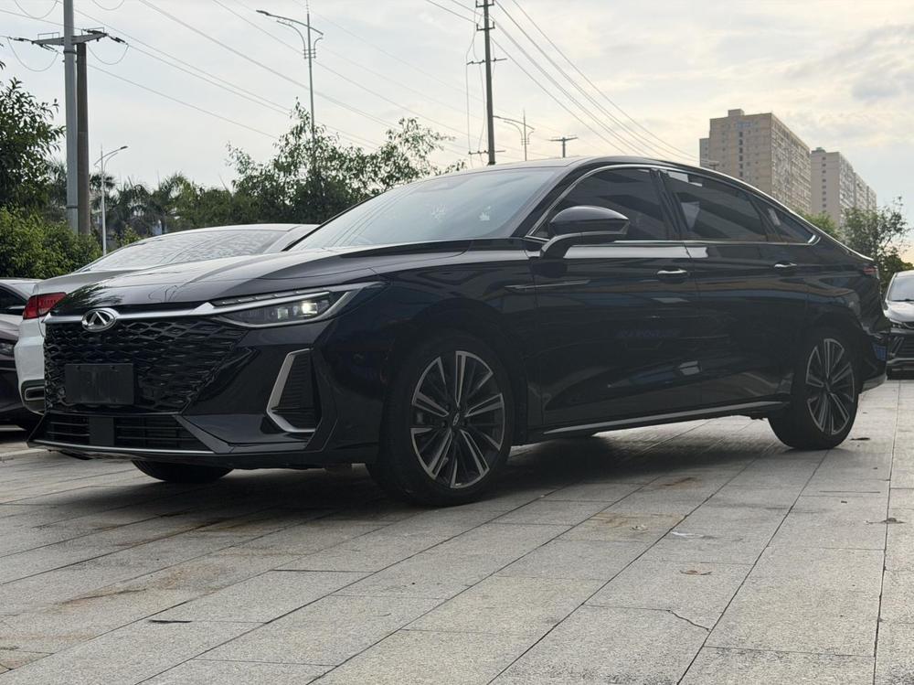 Chery Arrizo 8
