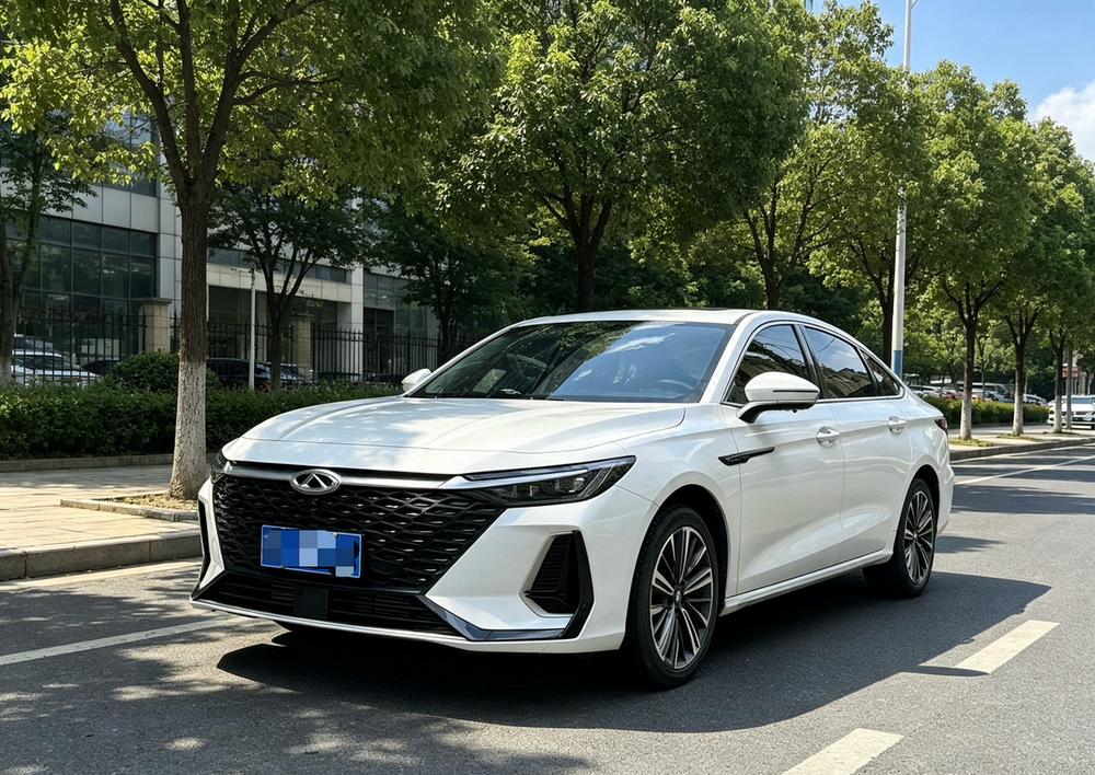 Chery Arrizo 8