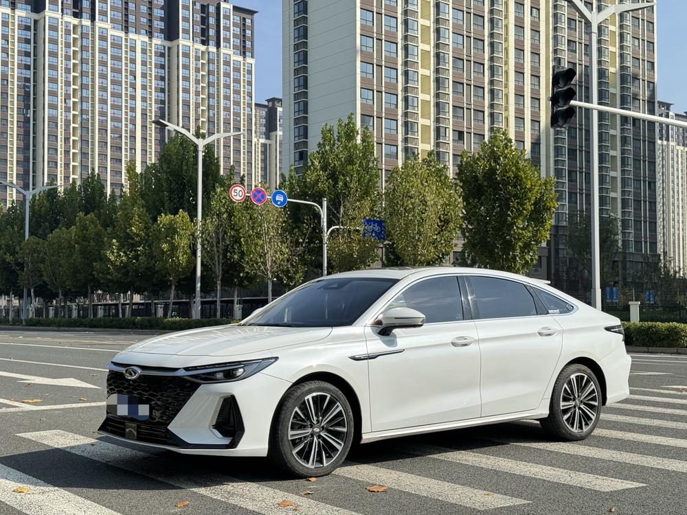 Chery Arrizo 8