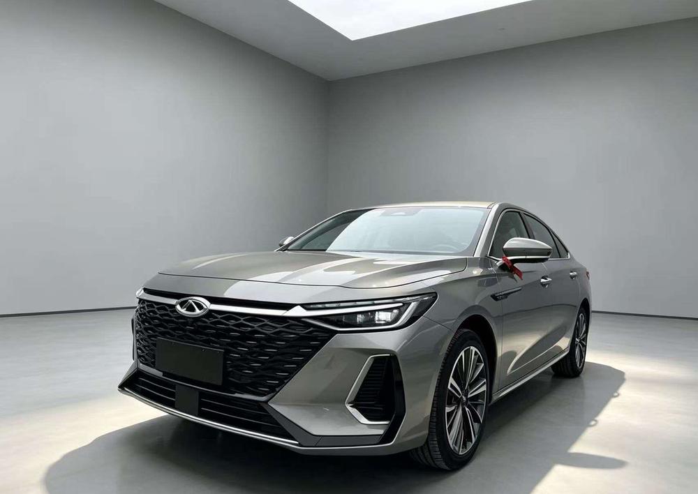 Chery Arrizo 8