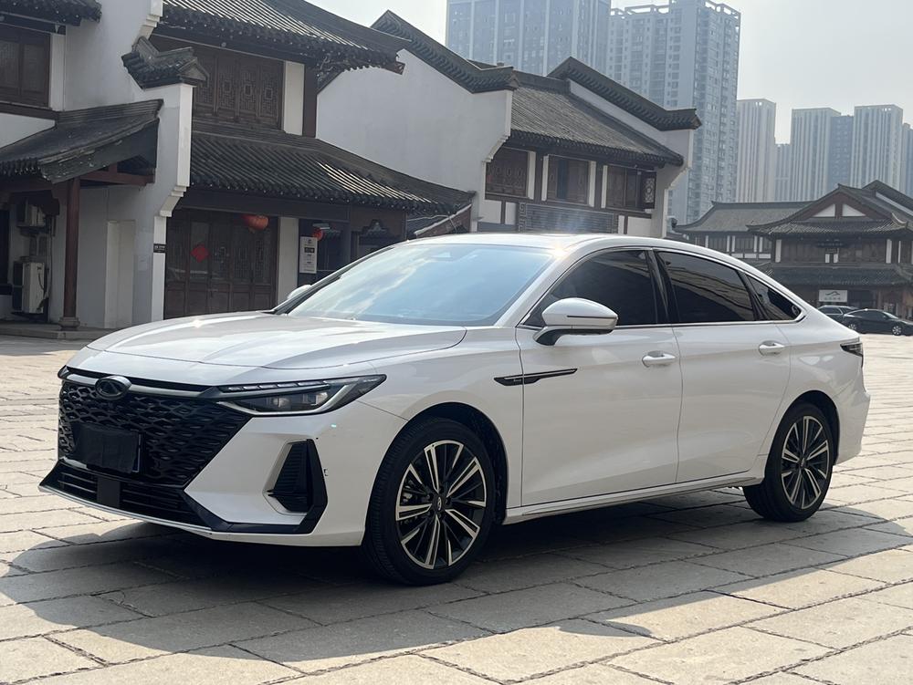 Chery Arrizo 8