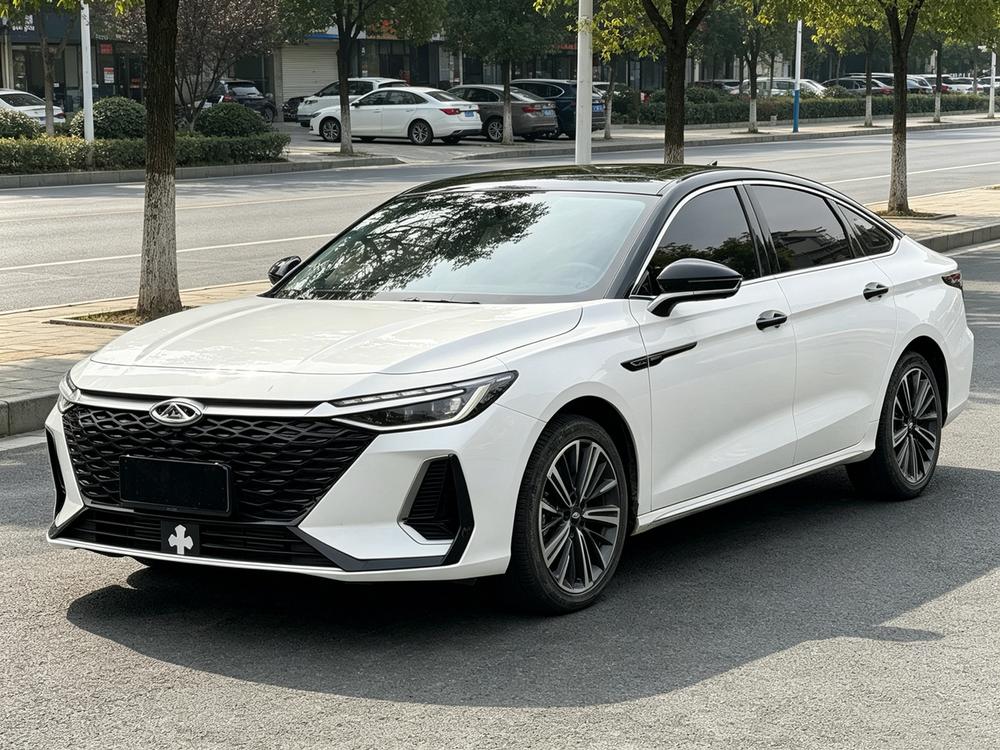 Chery Arrizo 8