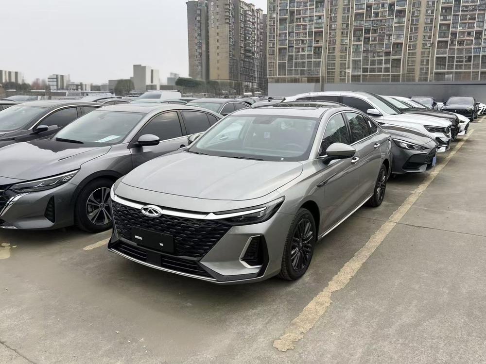 Chery Arrizo 8