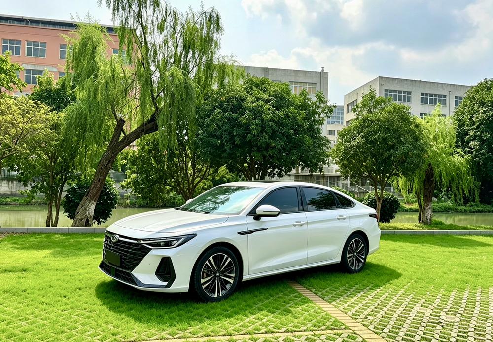 Chery Arrizo 8