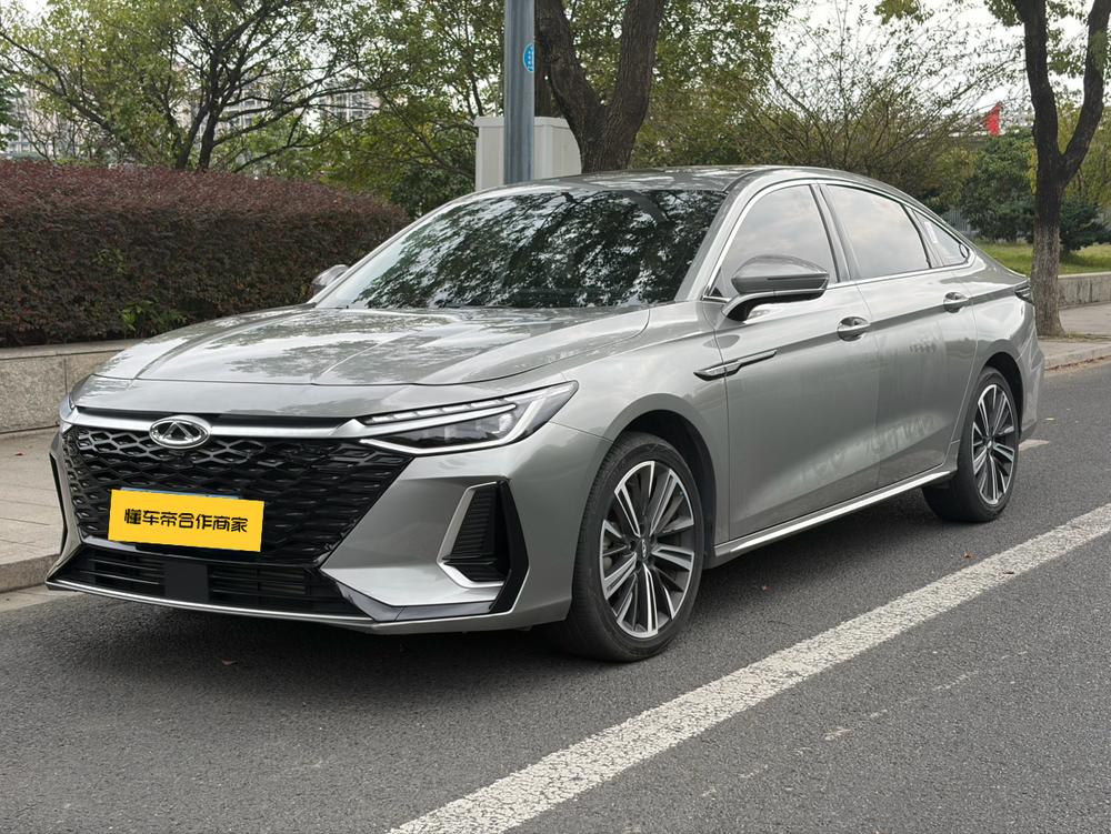 Chery Arrizo 8