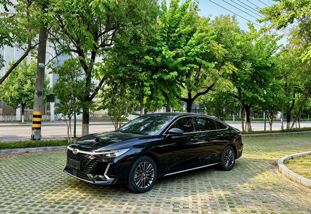 Chery Arrizo 8
