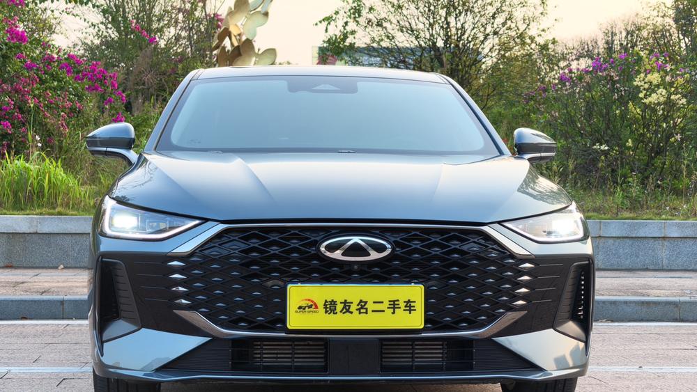 Chery Arrizo 8
