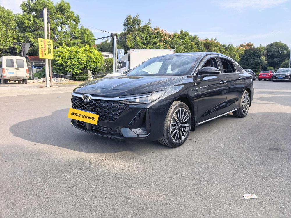 Chery Arrizo 8