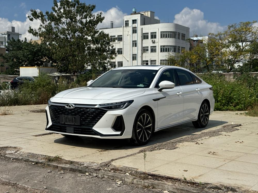 Chery Arrizo 8