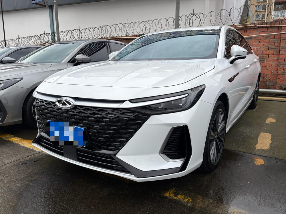 Chery Arrizo 8