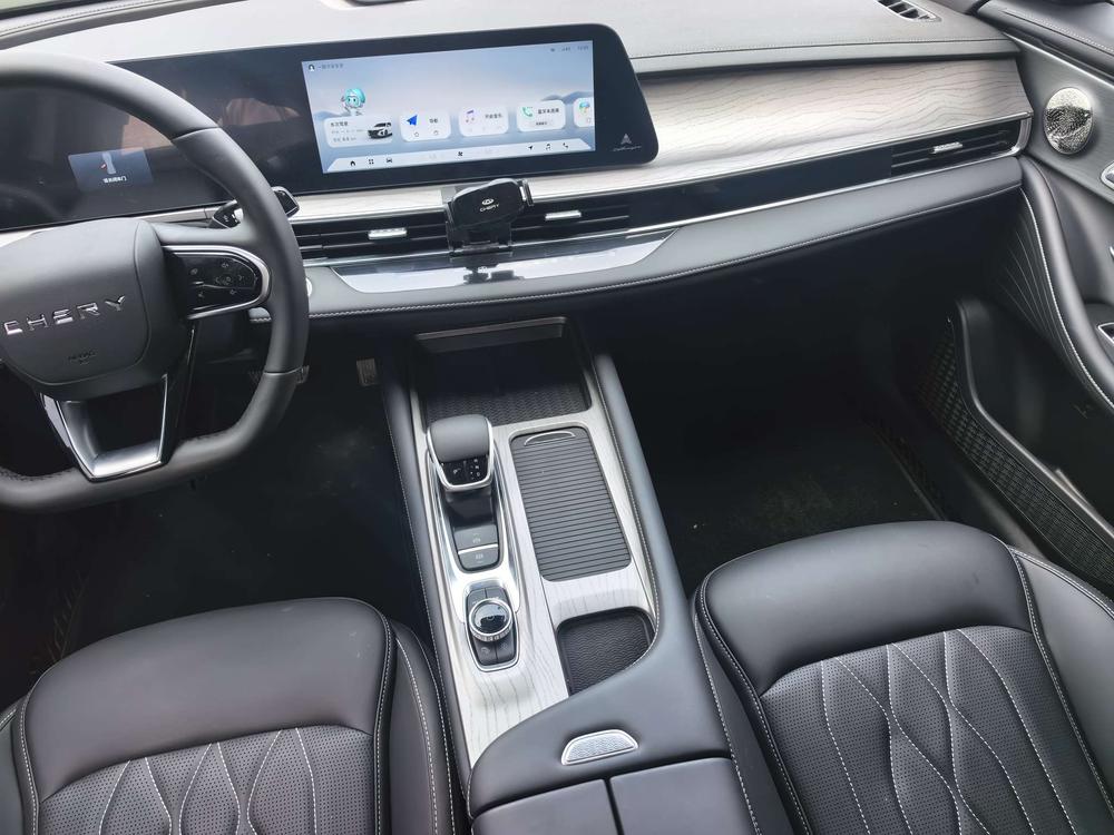 Chery Arrizo 8
