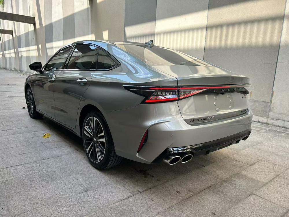 Chery Arrizo 8