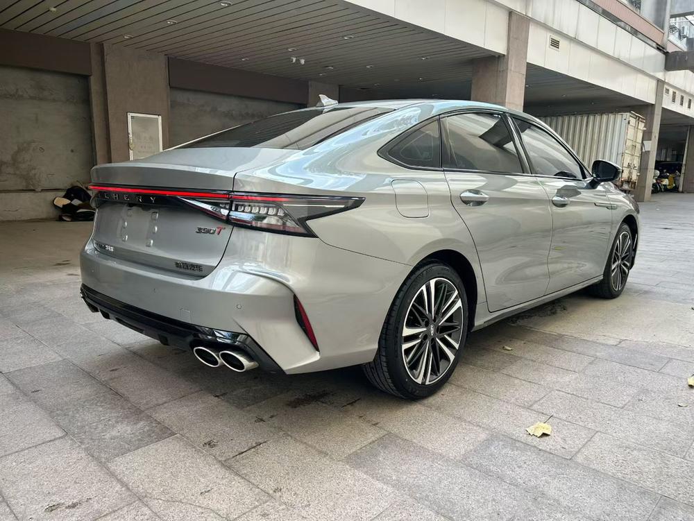 Chery Arrizo 8
