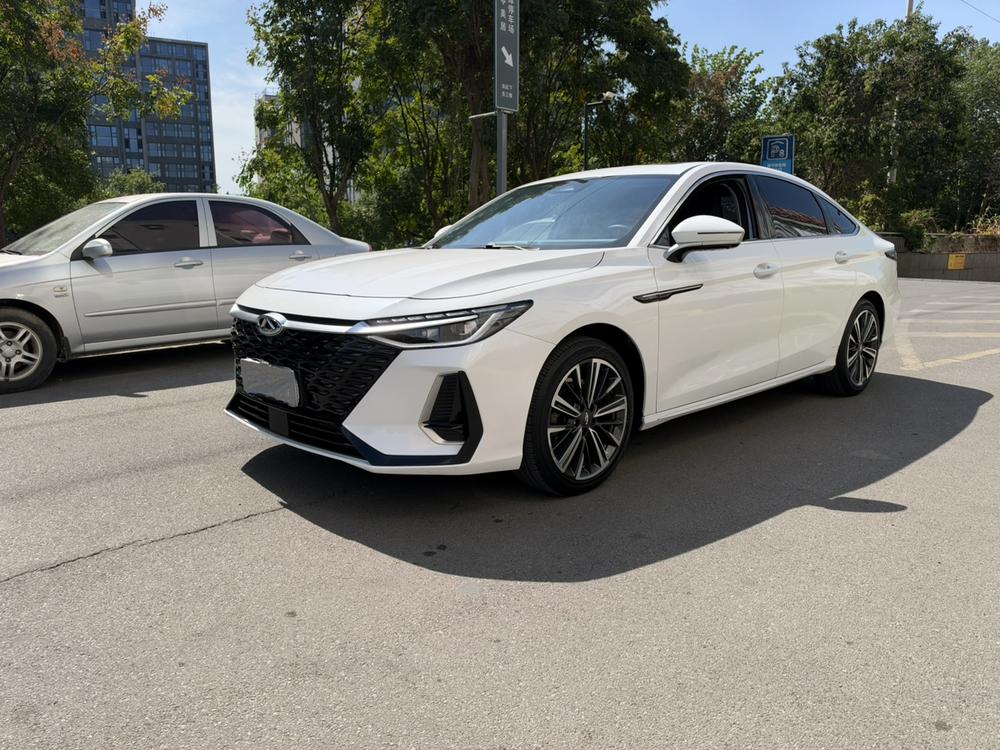Chery Arrizo 8