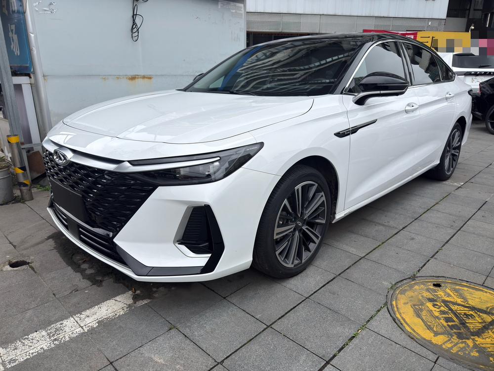 Chery Arrizo 8
