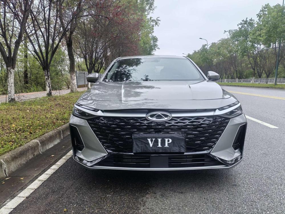 Chery Arrizo 8