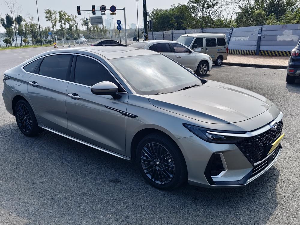 Chery Arrizo 8