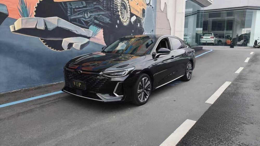 Chery Arrizo 8
