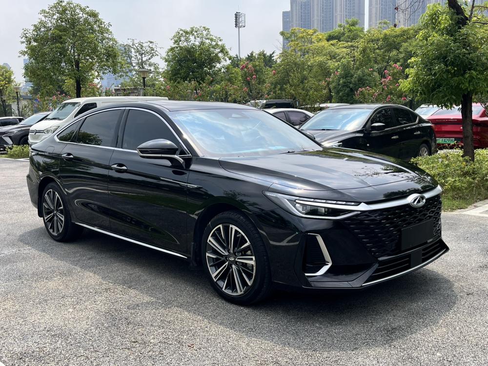 Chery Arrizo 8