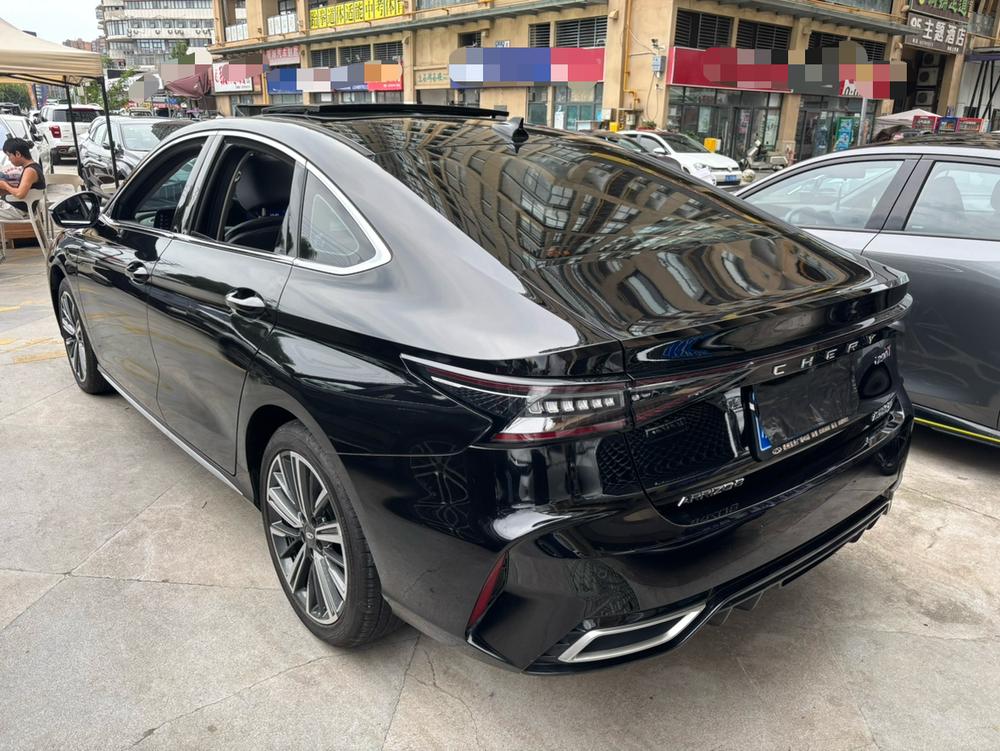 Chery Arrizo 8