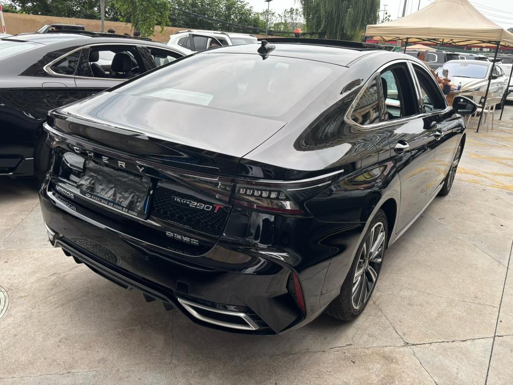 Chery Arrizo 8