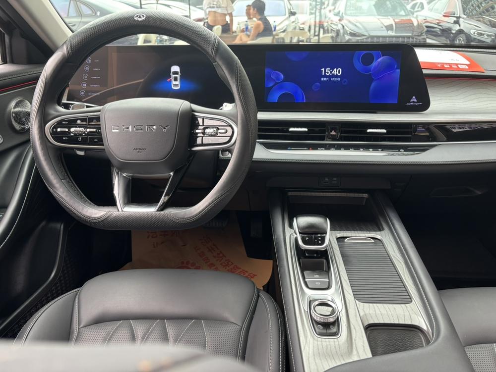 Chery Arrizo 8