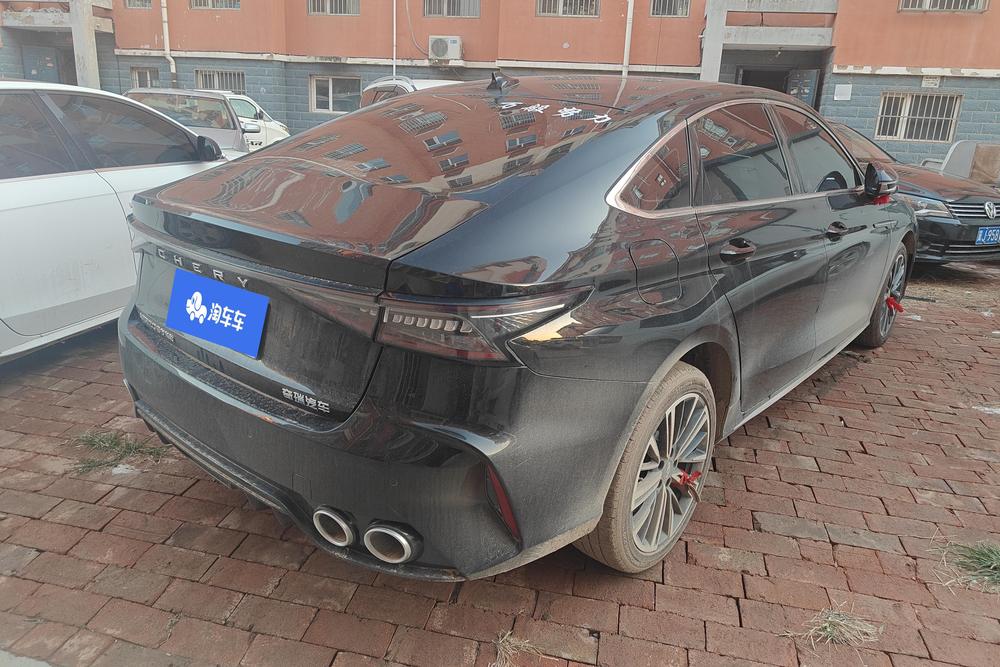 Chery Arrizo 8
