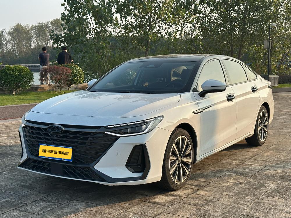 Chery Arrizo 8