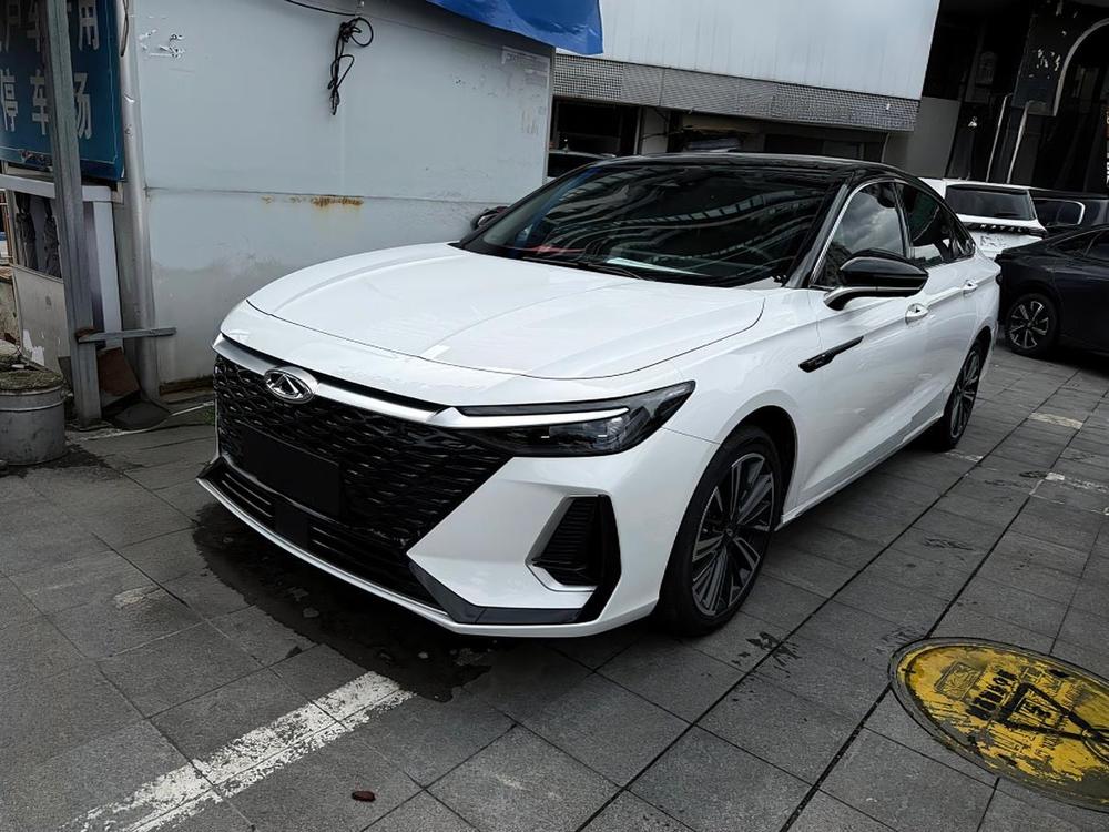 Chery Arrizo 8