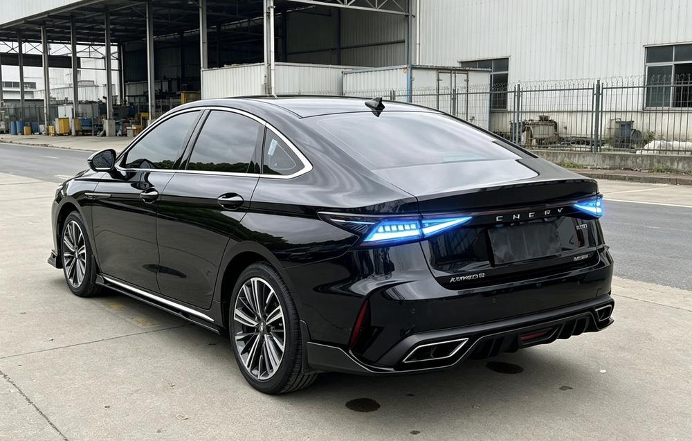 Chery Arrizo 8