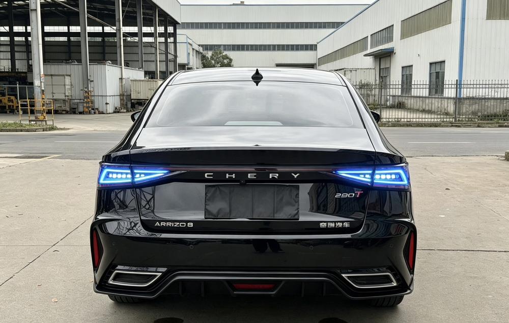 Chery Arrizo 8