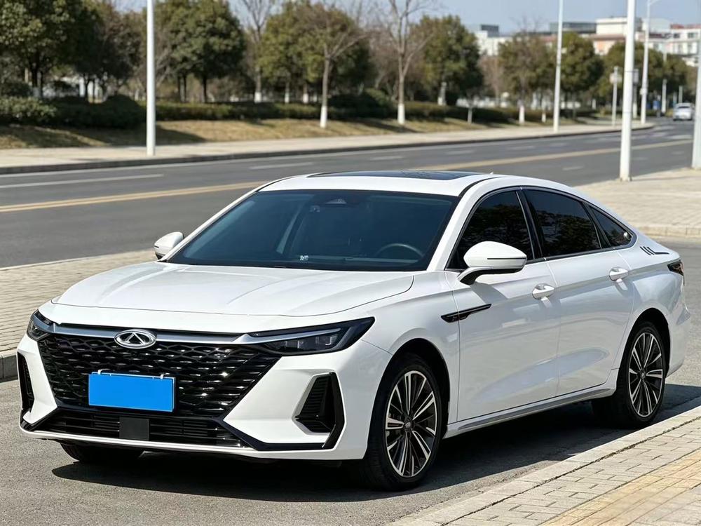 Chery Arrizo 8