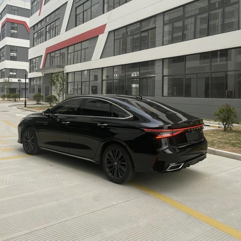 Chery Arrizo 8