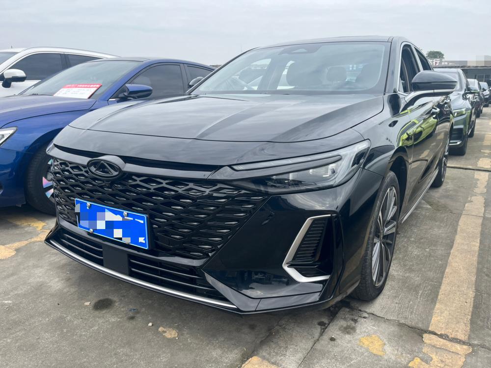 Chery Arrizo 8