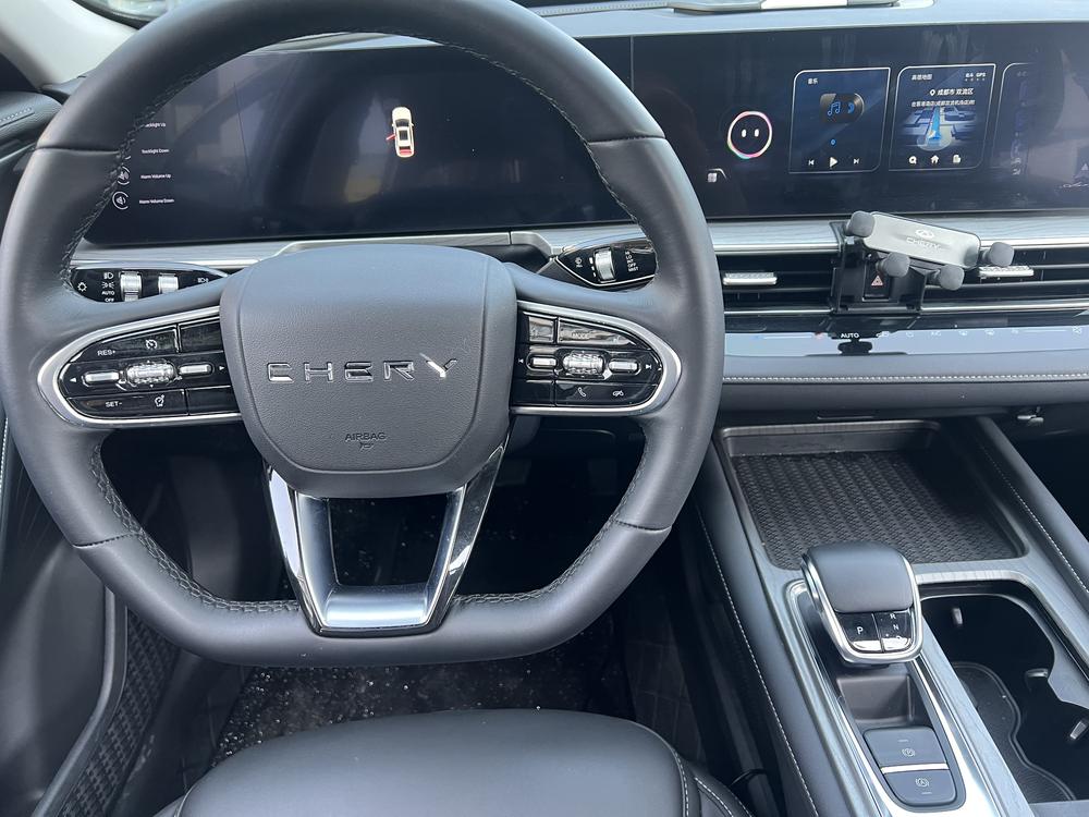 Chery Arrizo 8