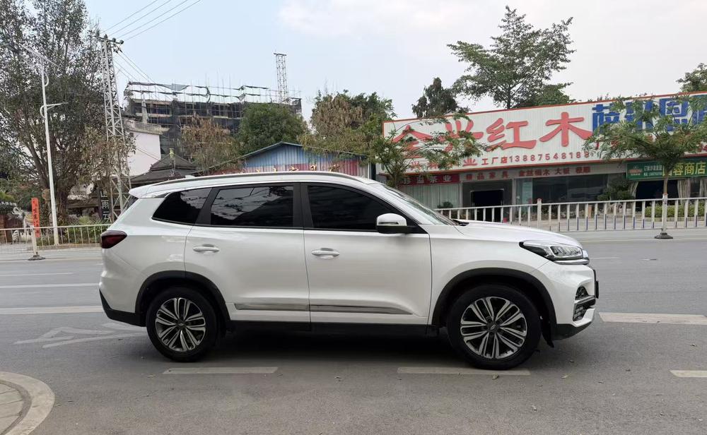 Chery Tiggo 8