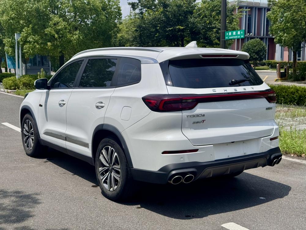 Chery Tiggo 8