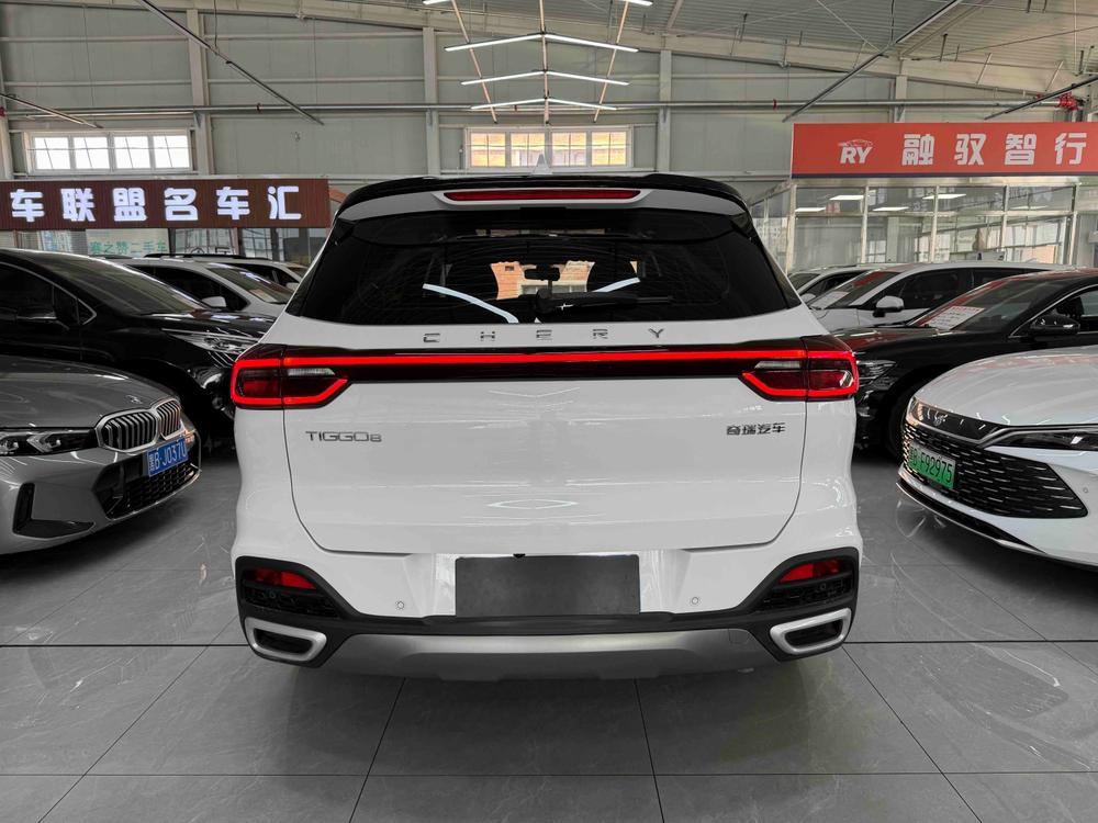 Chery Tiggo 8