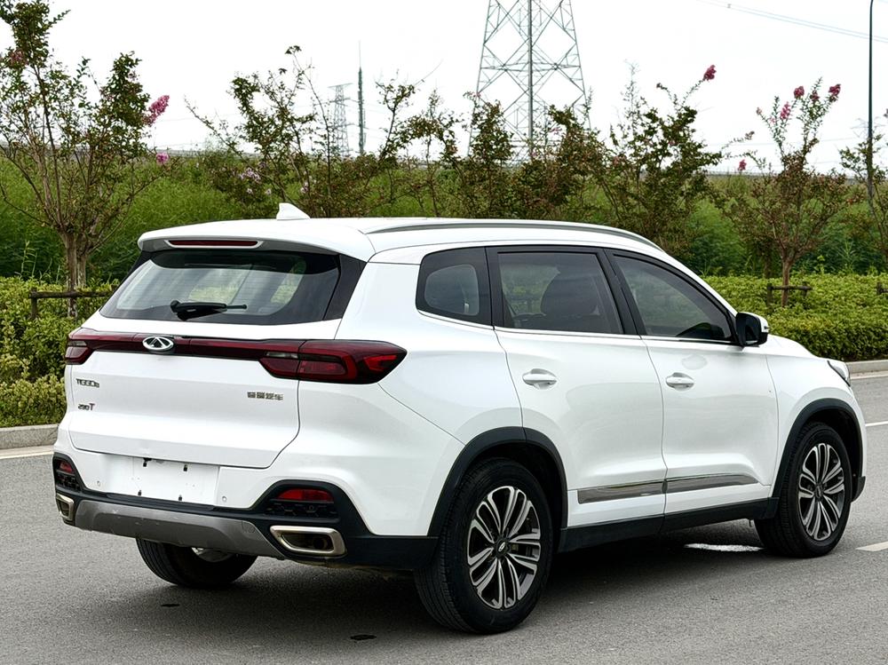 Chery Tiggo 8