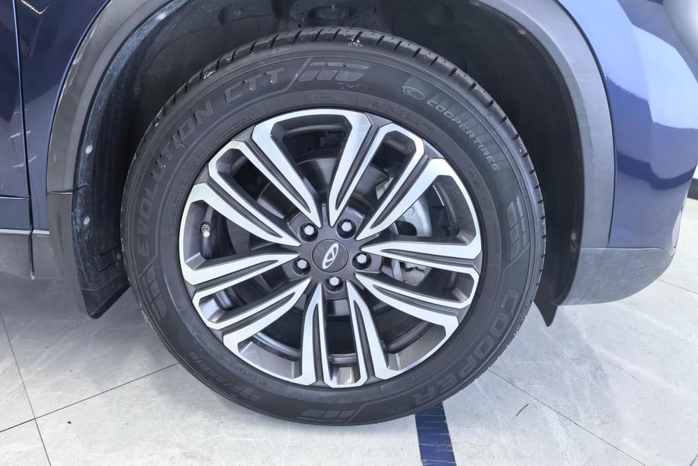 Chery Tiggo 8