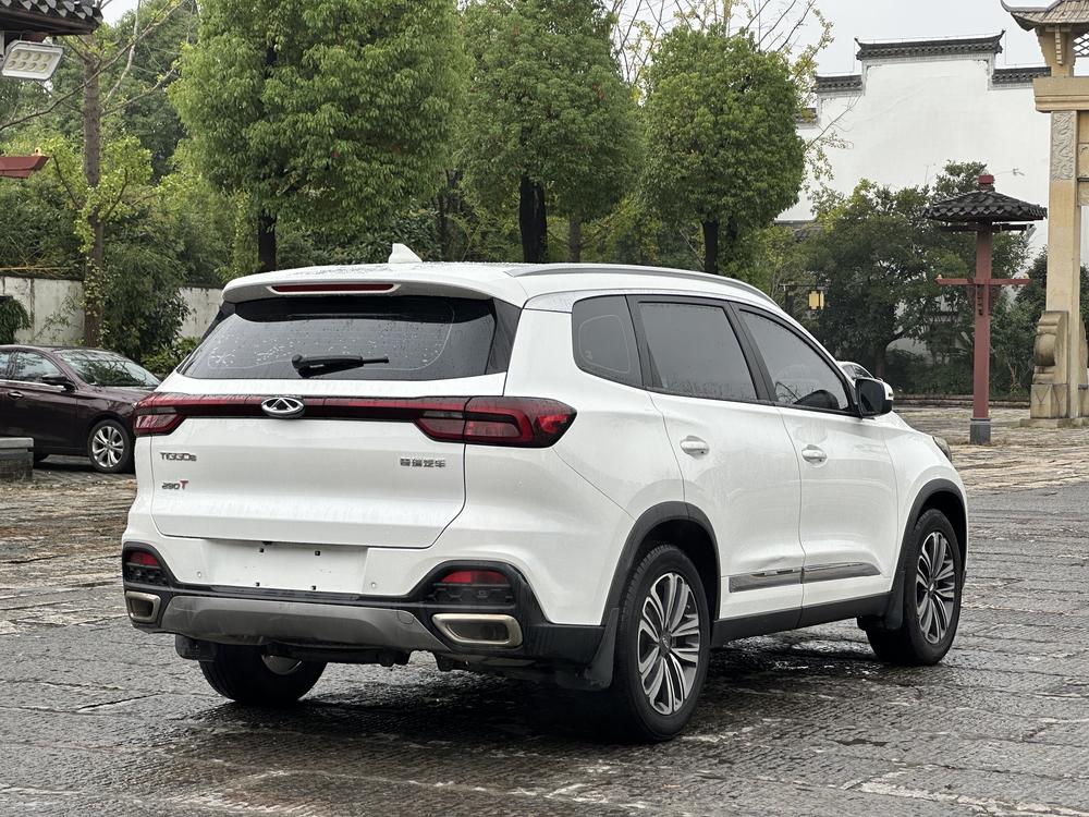 Chery Tiggo 8