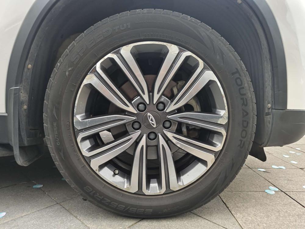 Chery Tiggo 8