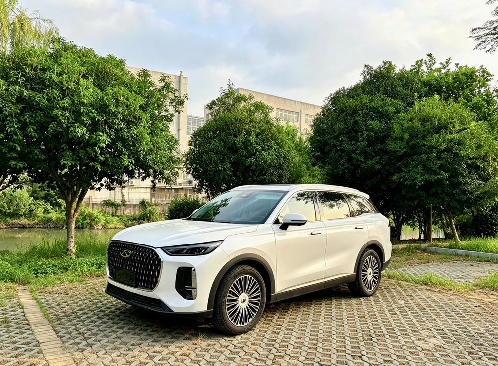 Chery Tiggo 8L