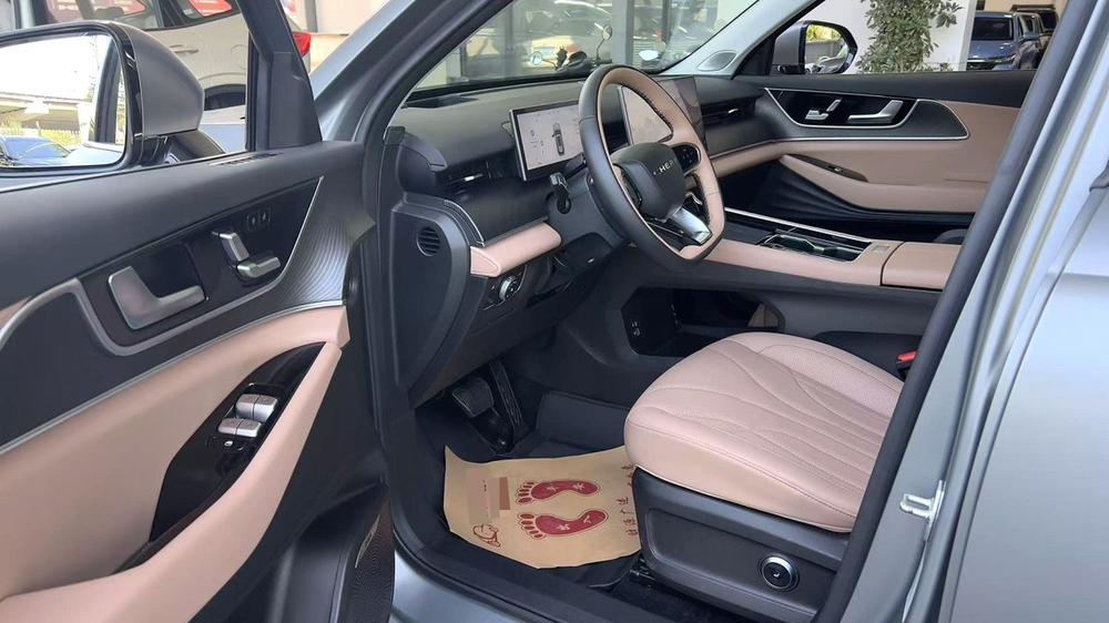 Chery Tiggo 8L
