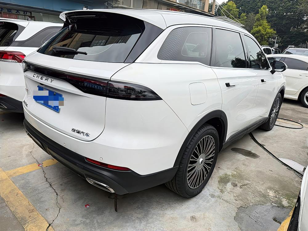 Chery Tiggo 8L