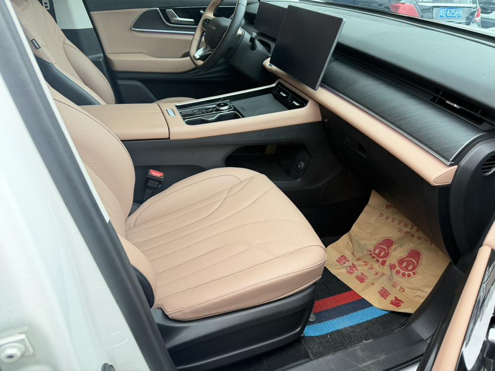 Chery Tiggo 8L