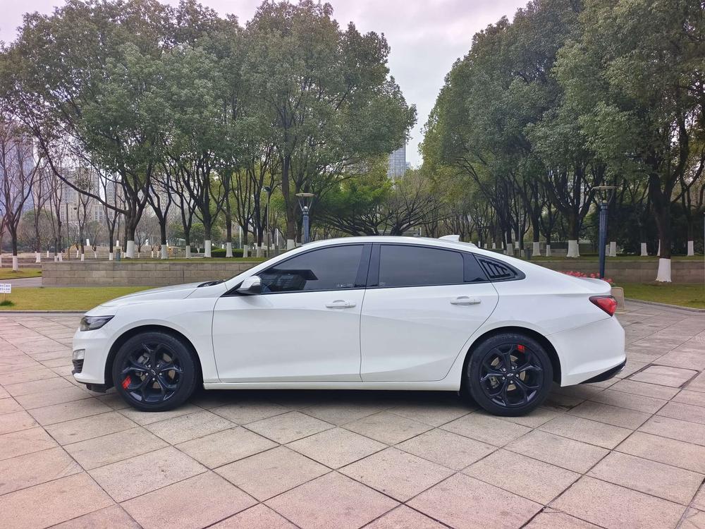Chevrolet Malibu XL